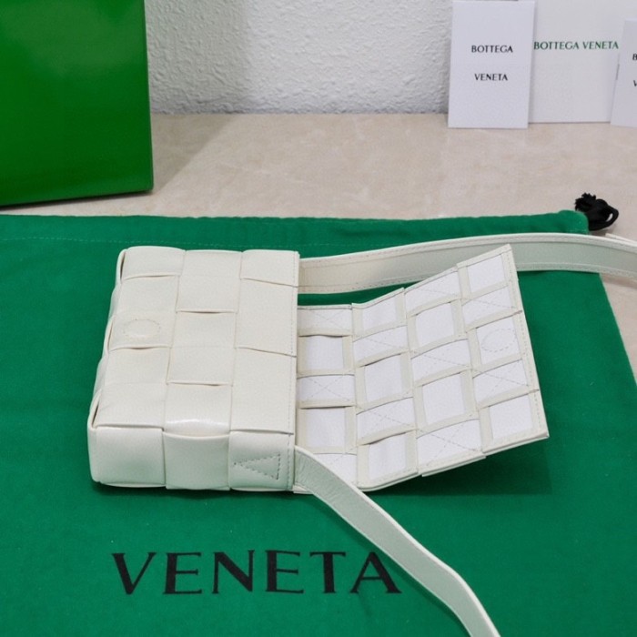 Handbags LOEWE 7587 size:17.5*10.5*3 cm