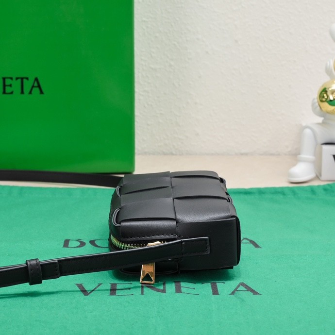 Handbags LOEWE 6816 size:18*9*3.5 cm