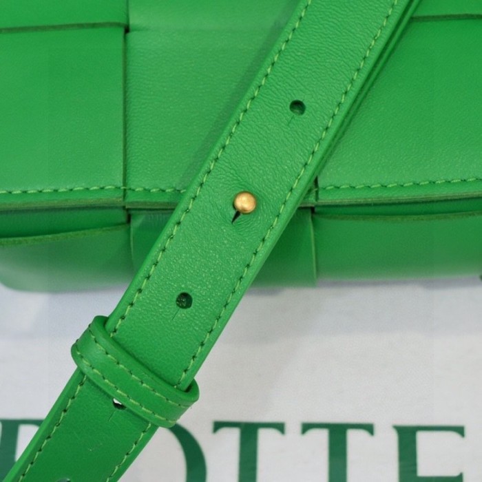 Handbags LOEWE 6815 size:17.5×9.5×5 cm