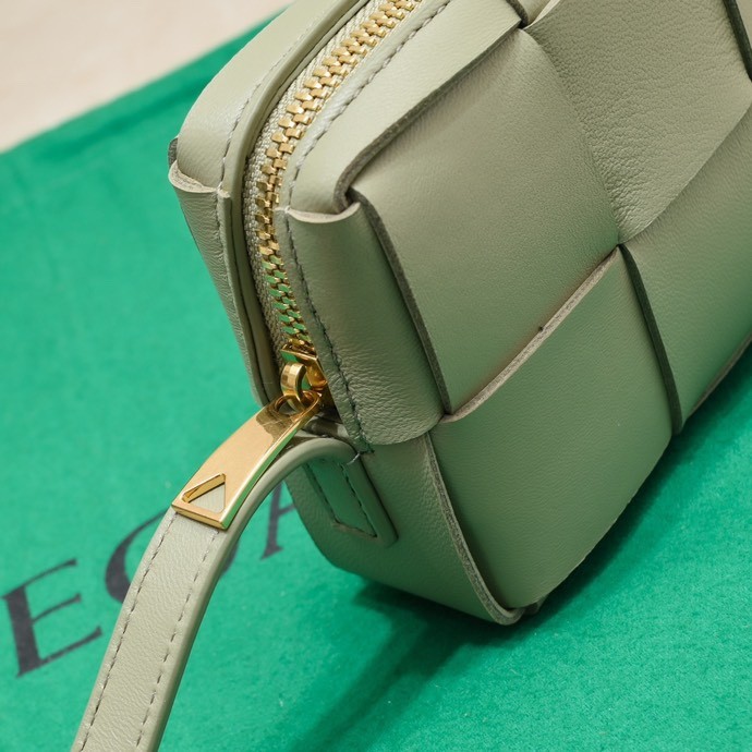 Handbags LOEWE 6816 size:18*9*3.5 cm