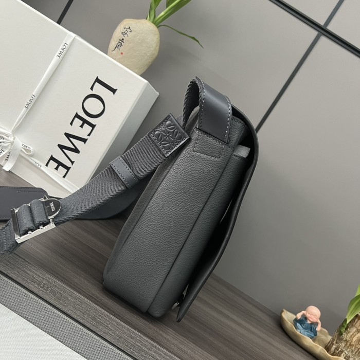 Handbags LOEWE 11360 size:33X25X10 cm