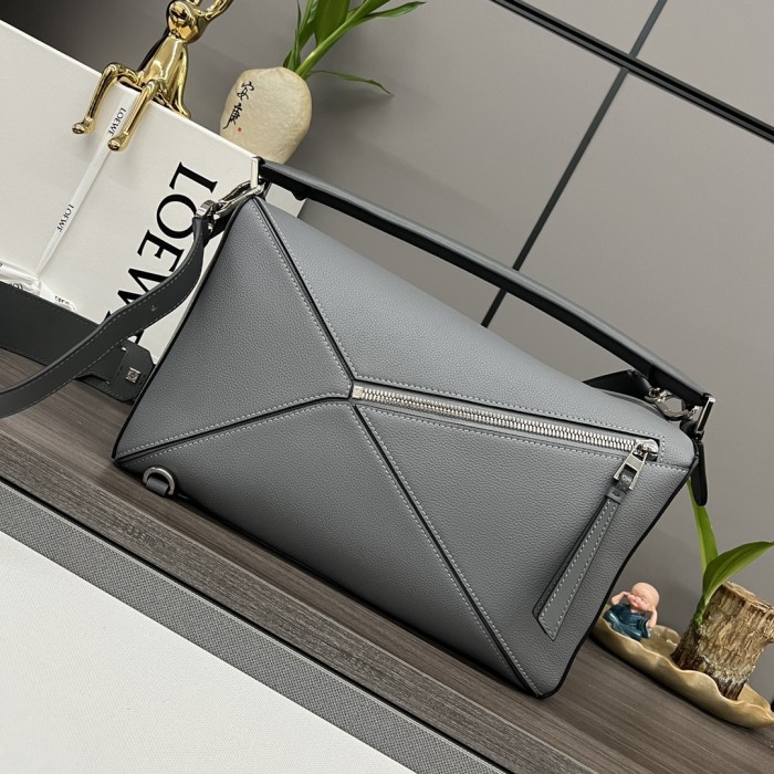 Handbags LOEWE 10188 size:36.5*19*23 cm