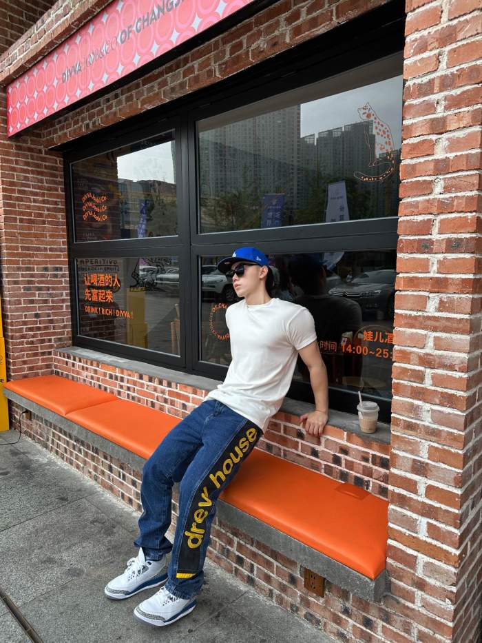 Clothes Drew House 15