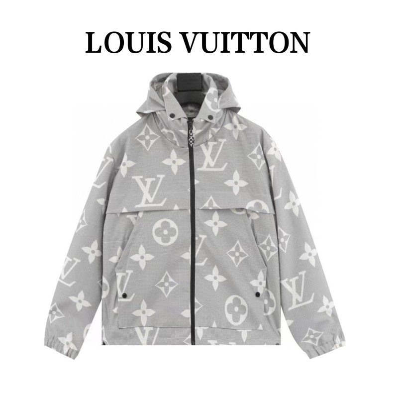 Clothes LOUIS VUITTON 914