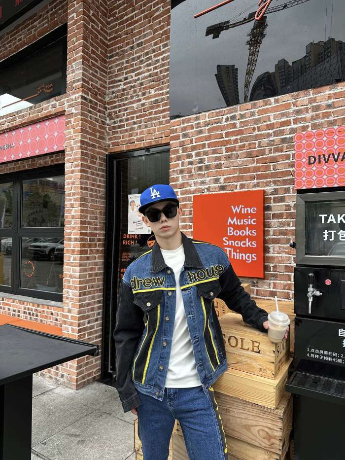 Clothes Drew House 14