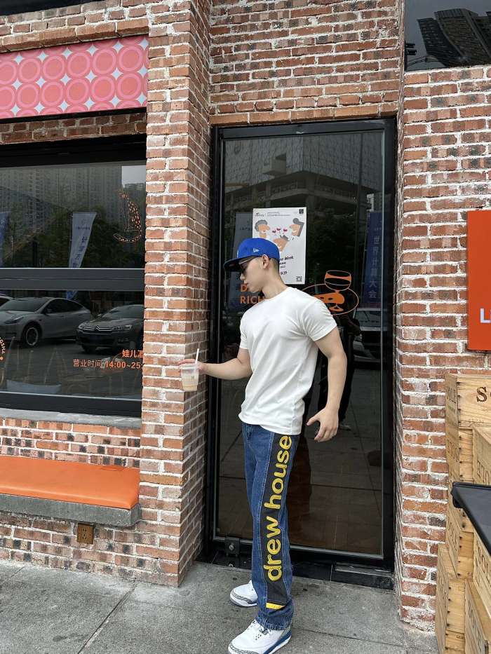 Clothes Drew House 15