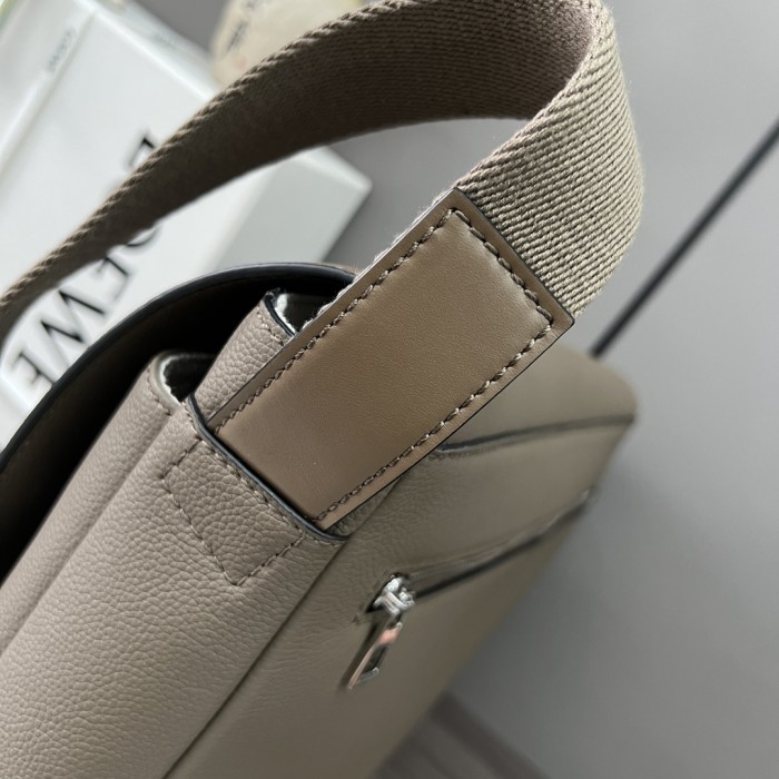 Handbags LOEWE 11360 size:33X25X10 cm