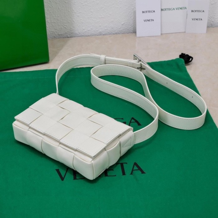 Handbags LOEWE 7587 size:17.5*10.5*3 cm