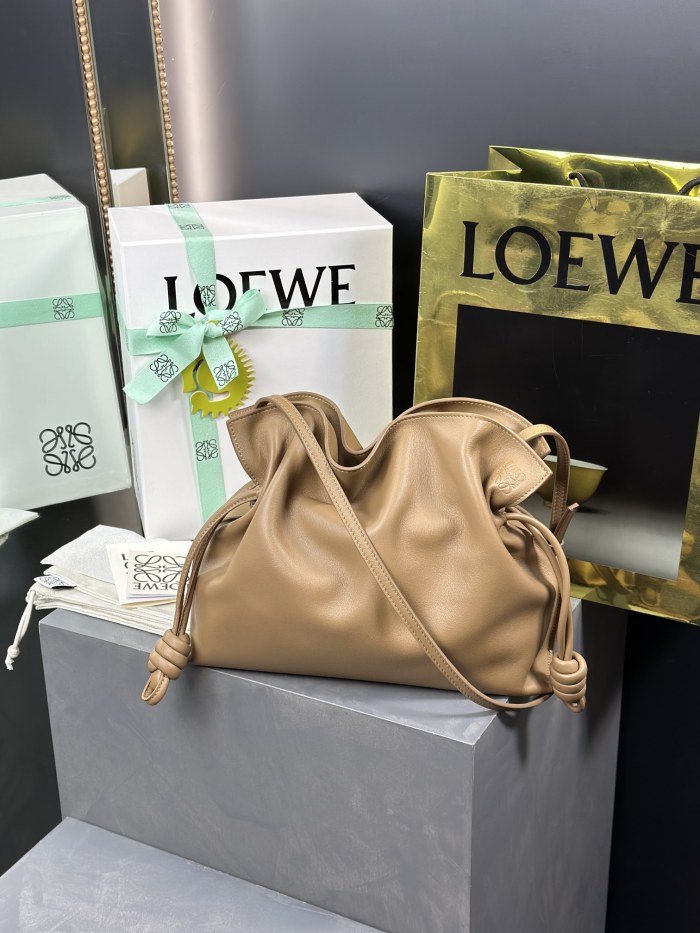 Handbags LOEWE flamenco clutch size:30-24.5-10.5 cm