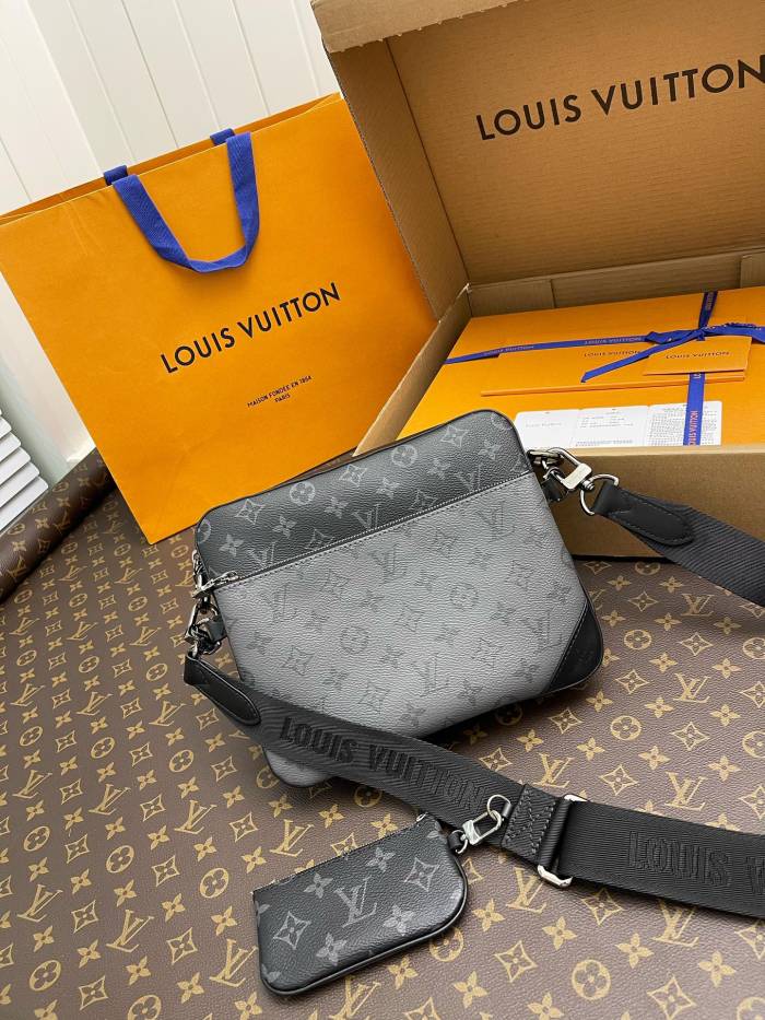 Handbags Louis Vuitton M69443 size:25*18.5*7 cm