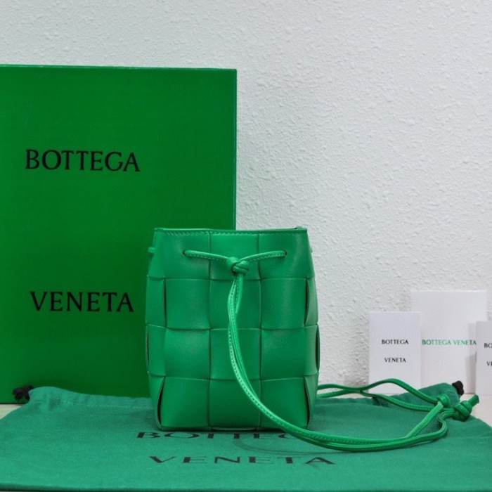 Handbags Bottega Veneta 6612 size:19 cm