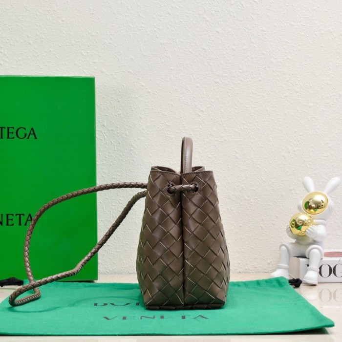 Handbags Bottega Veneta 7463 size:25*20*10 cm