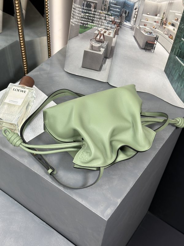 Handbags LOEWE mini flamenco clutch size:22.5-18-9 cm