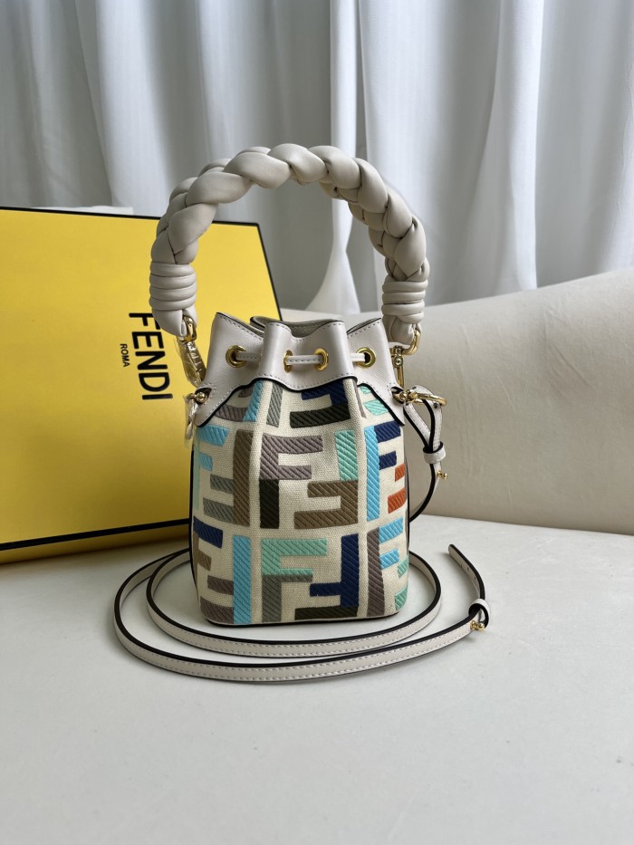 handbags FENDI 038 size:12*18*10cm