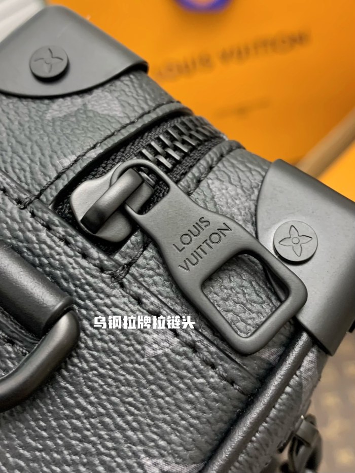 Handbags Louis Vuitton M44735 size:18.5*13*8 cm