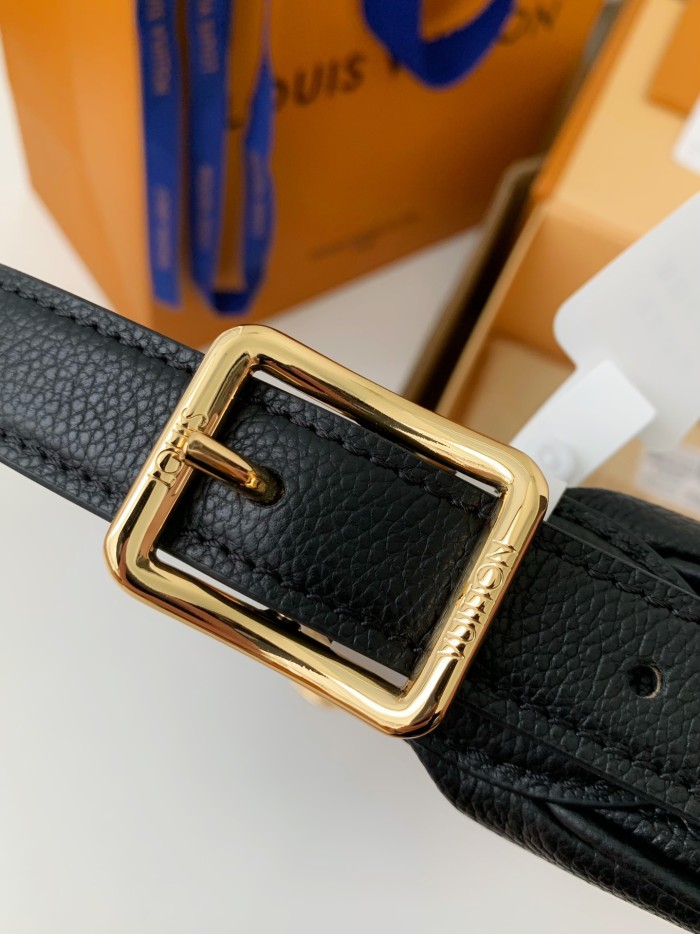 Handbags Louis Vuitton M82391 size:20.5*11*5 cm