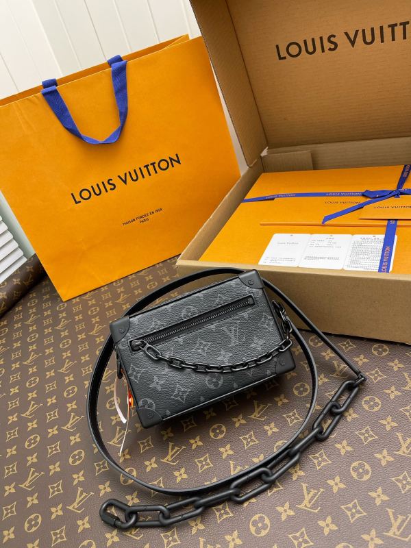 Handbags Louis Vuitton M44735 size:18.5*13*8 cm
