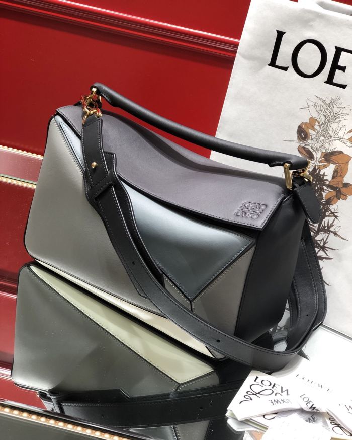 Handbags LOEWE Ykk size:29x18x12 cm