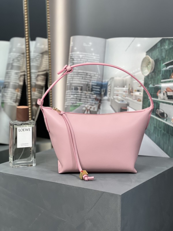 Handbags LOEWE Cubi size:21-17-13 cm