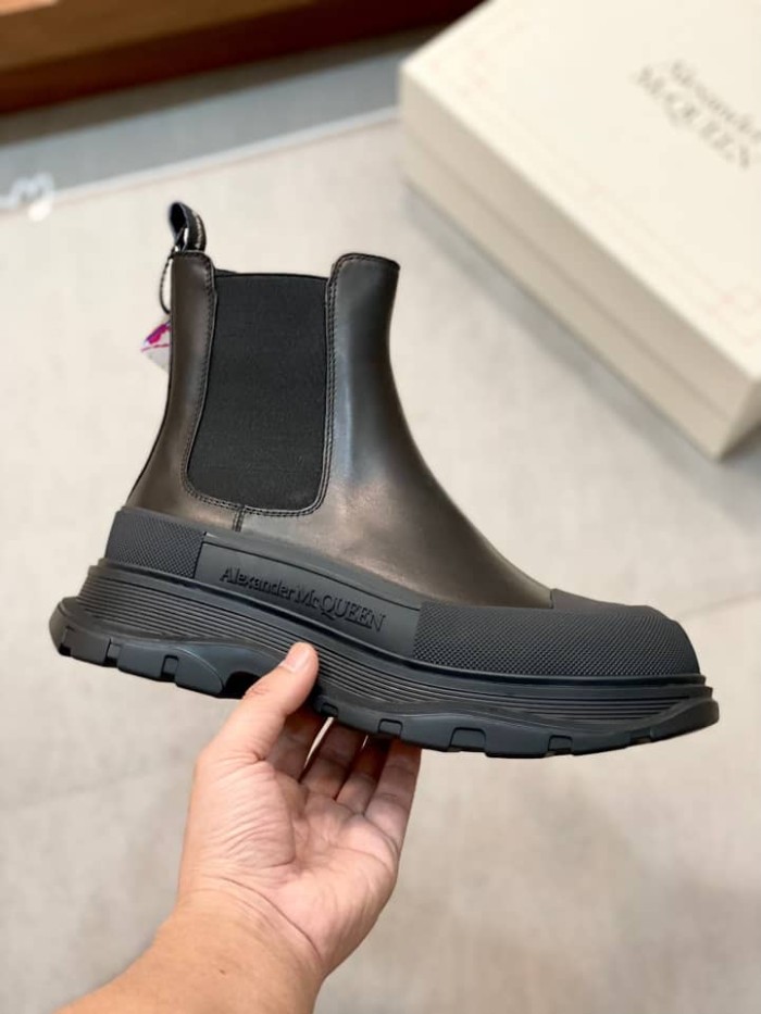 Alexander McQueen Tread Slick Chelsea Boot Leather Triple Black