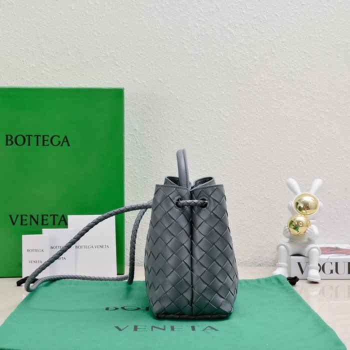Handbags Bottega Veneta 7463 size:25*20*10 cm