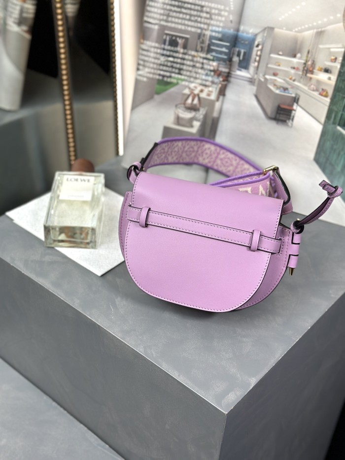 Handbags LOEWE 𝘔𝘪𝘯𝘪 𝘎𝘢𝘵𝘦 size:15*12.5*9cm