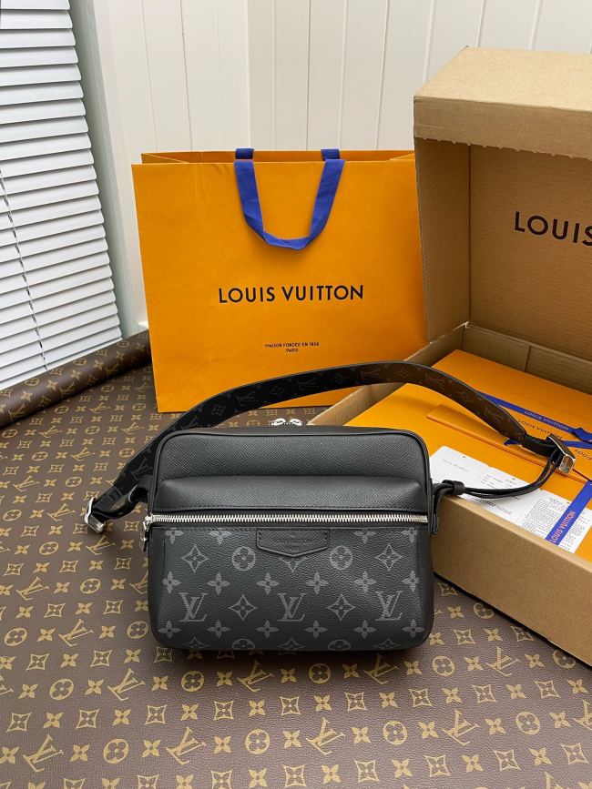 Handbags Louis Vuitton M30233 size:26*20*10.5 cm