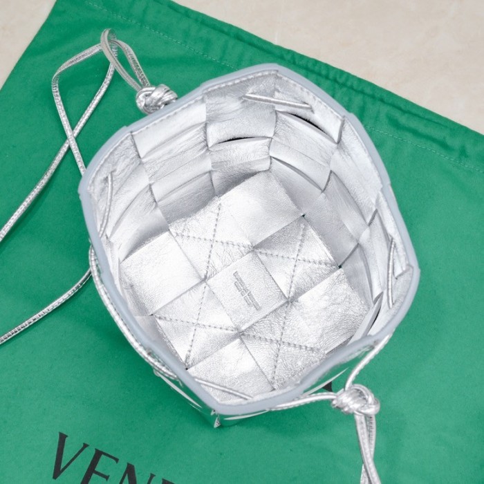 Handbags Bottega Veneta 6612 size:19 cm