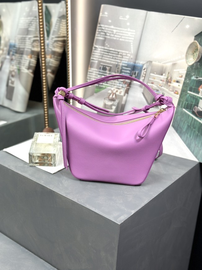 Handbags LOEWE 𝗛𝗮𝗺𝗺𝗼𝗰𝗸 𝗵𝗼𝗯𝗼 size:28-17-9.5 cm