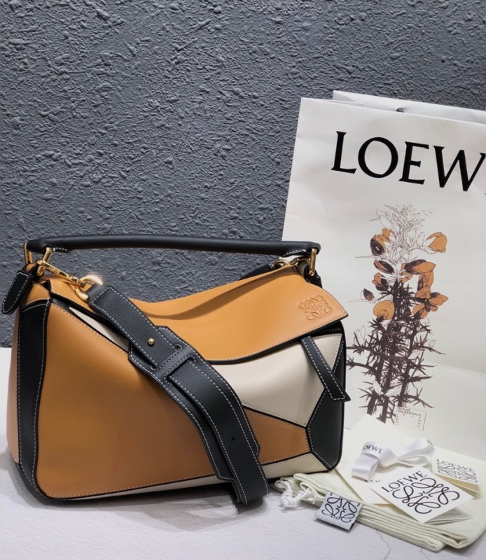 Handbags LOEWE Ykk size:29x18x12 cm