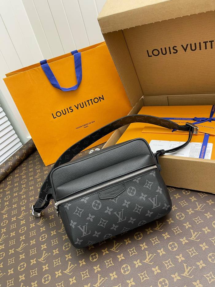 Handbags Louis Vuitton M30233 size:26*20*10.5 cm