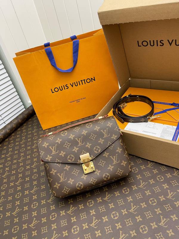 Handbags Louis Vuitton M44875 size:25*19*7 cm
