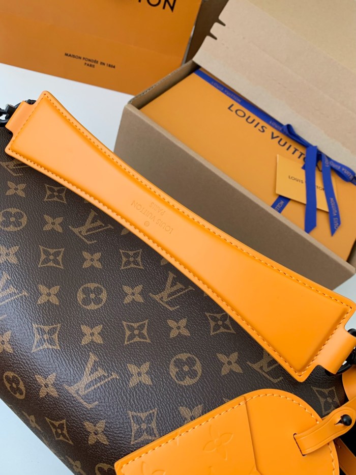 Handbags Louis Vuitton M46691 size:33*17*17 cm