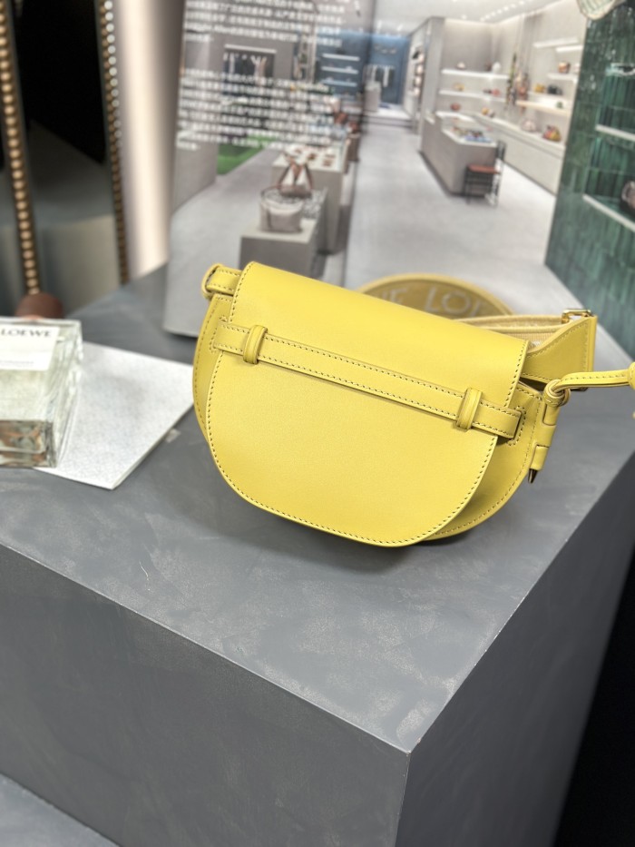 Handbags LOEWE 𝘔𝘪𝘯𝘪 𝘎𝘢𝘵𝘦 size:15*12.5*9cm