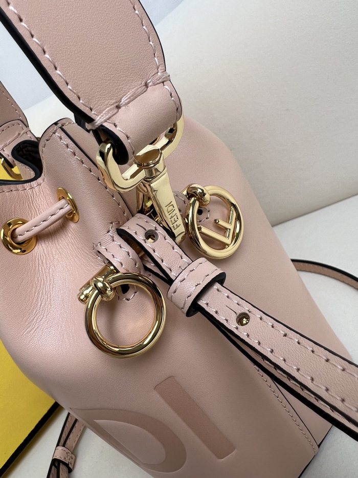 handbags FENDI 226 size:12*18*10cm