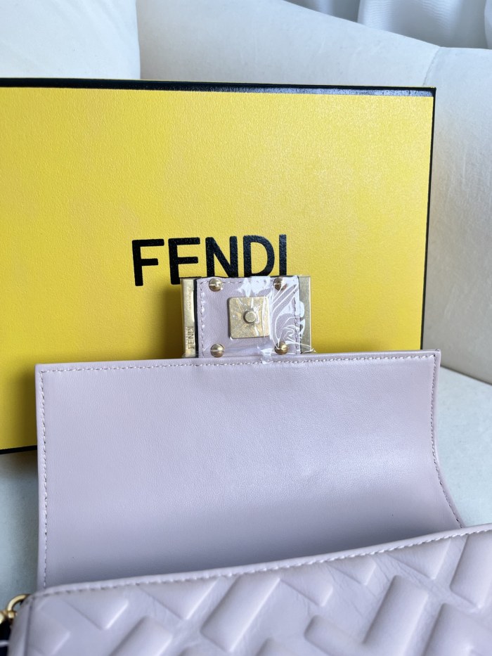 handbags FENDI 212 size:19*11.5*4cm