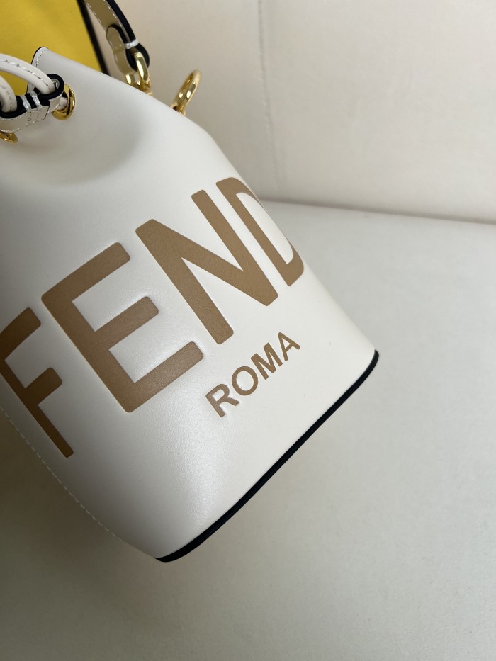 handbags FENDI 226 size:12*18*10cm