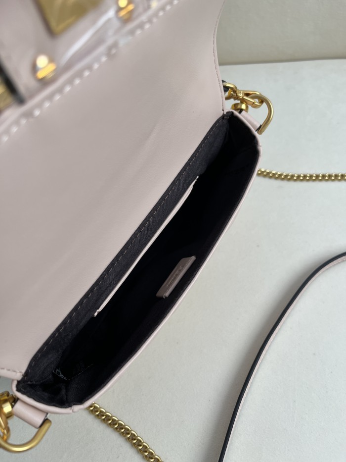 handbags FENDI 212 size:19*11.5*4cm