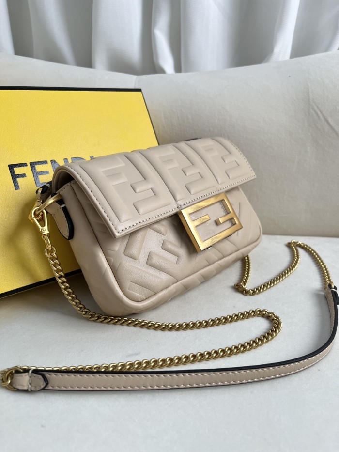 handbags FENDI 212 size:19*11.5*4cm