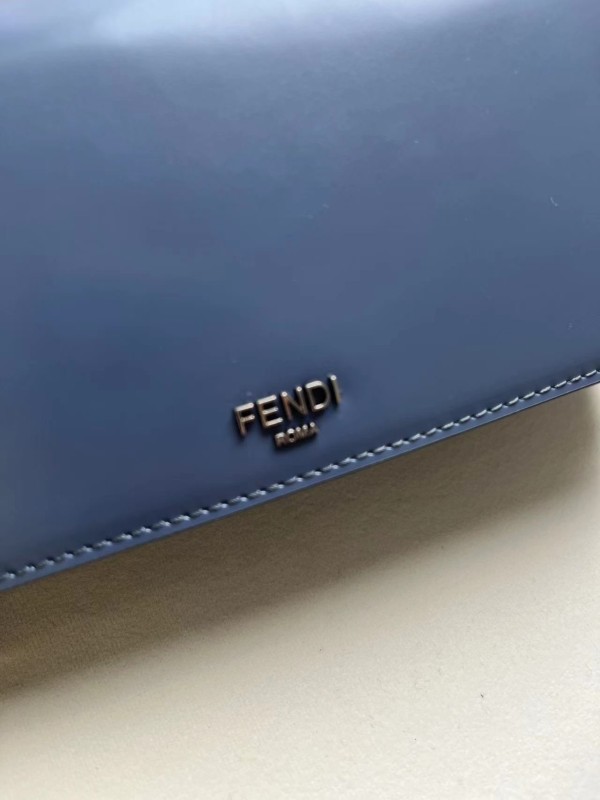 handbags FENDI 8605 size:23*13*7cm
