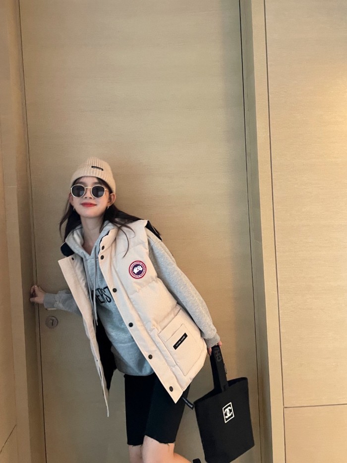 Clothes Canada goose 17