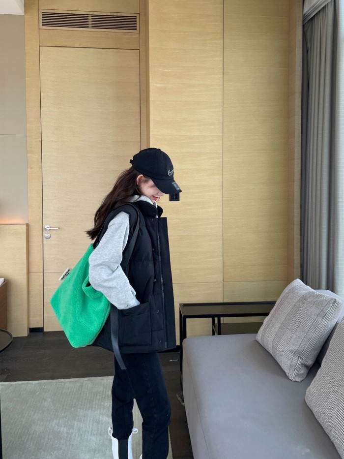 Clothes Canada goose 16