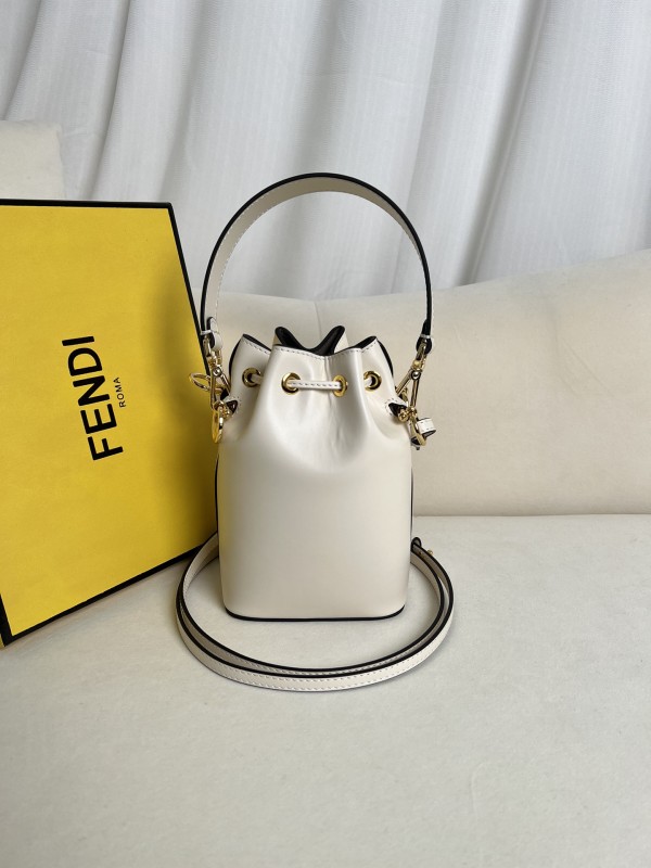 handbags FENDI 226 size:12*18*10cm