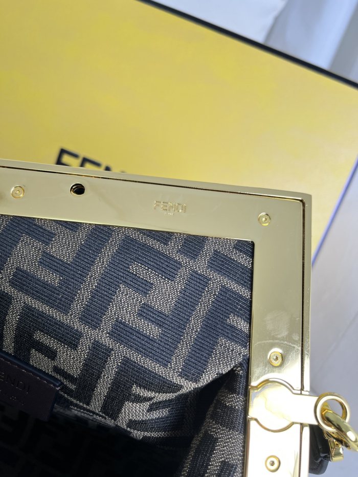 handbags FENDI 209 size:32.5*15*23.5cm