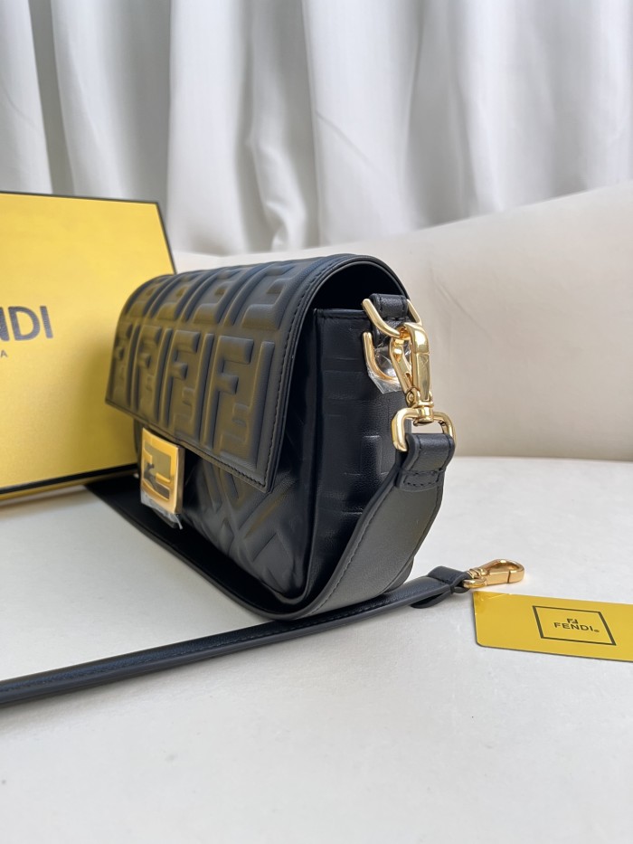 handbags FENDI 211 size:27*15*6cm