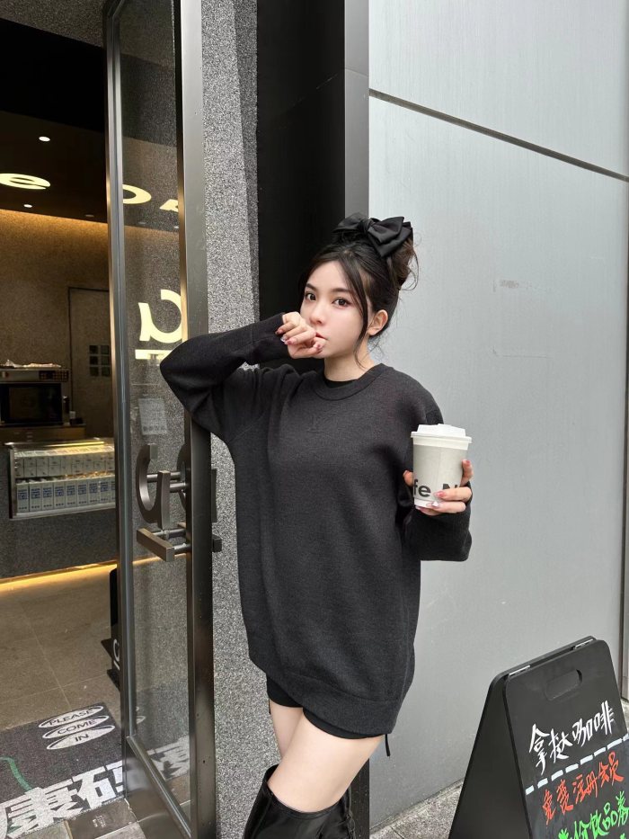 Clothes LOUIS VUITTON 925