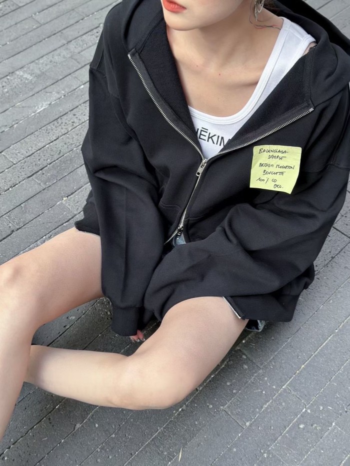 Clothes Balenciaga 660