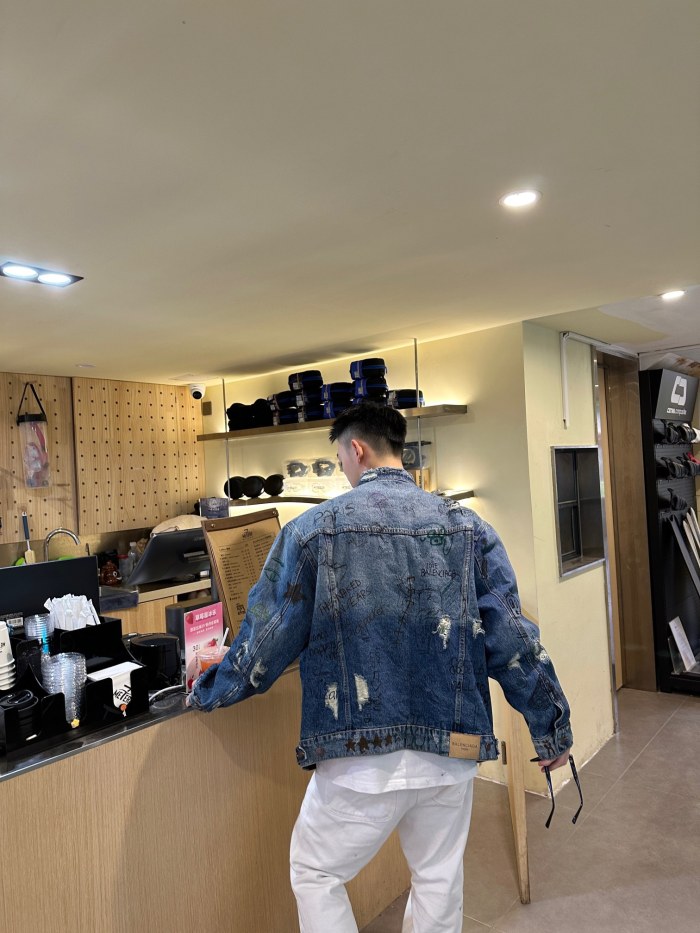 Clothes Balenciaga 659