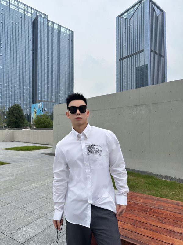 Clothes Burberry 530