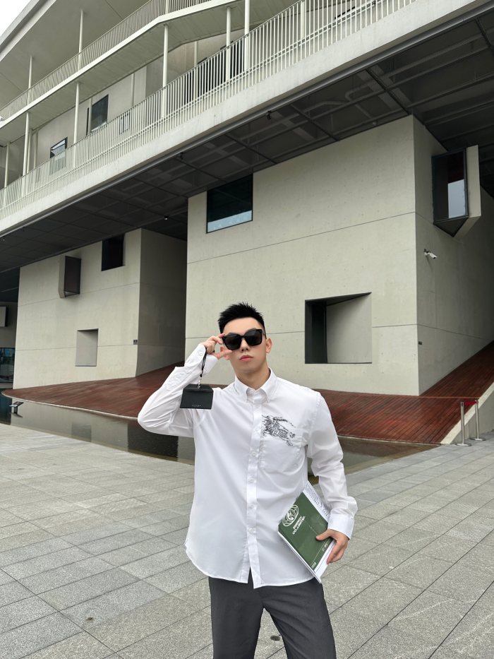 Clothes Burberry 530